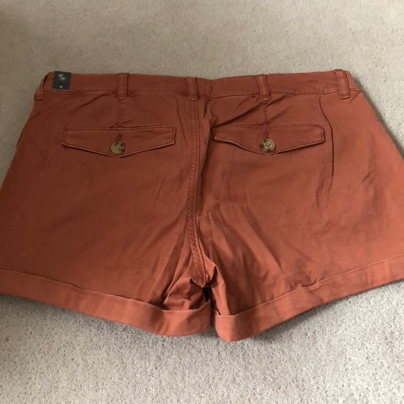 Abercrombie chino shorts!